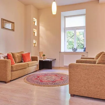 Best Location At Gediminas Avenue Apartment